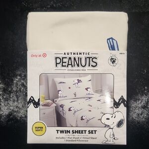 Retired Skiing Snoopy Peanuts Twin Sheet Set NIP